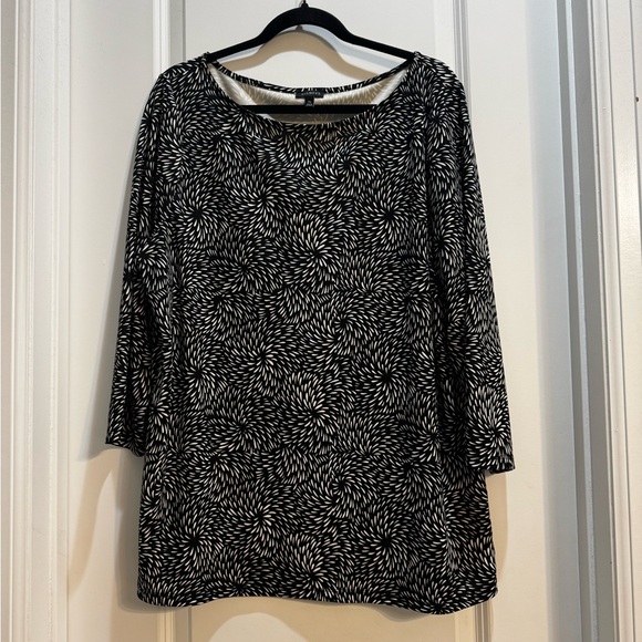 Talbots Black/white Floral Tunic XL Boatneck 3/4 Sleeves Armpit To Armpit 24” - Picture 1 of 7